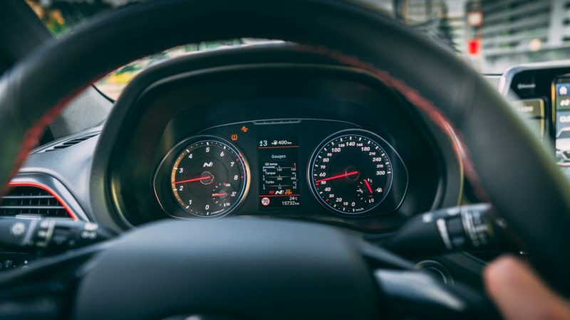 Achat de véhicule d’occasion : Évitez la fraude au compteur