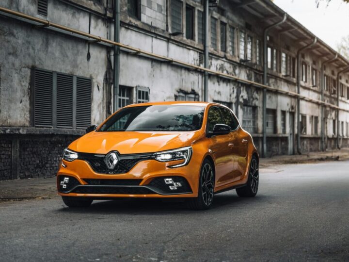 Caractéristiques à Vérifier Avant d&rsquo;Acheter un Renault Trafic d&rsquo;Occasion